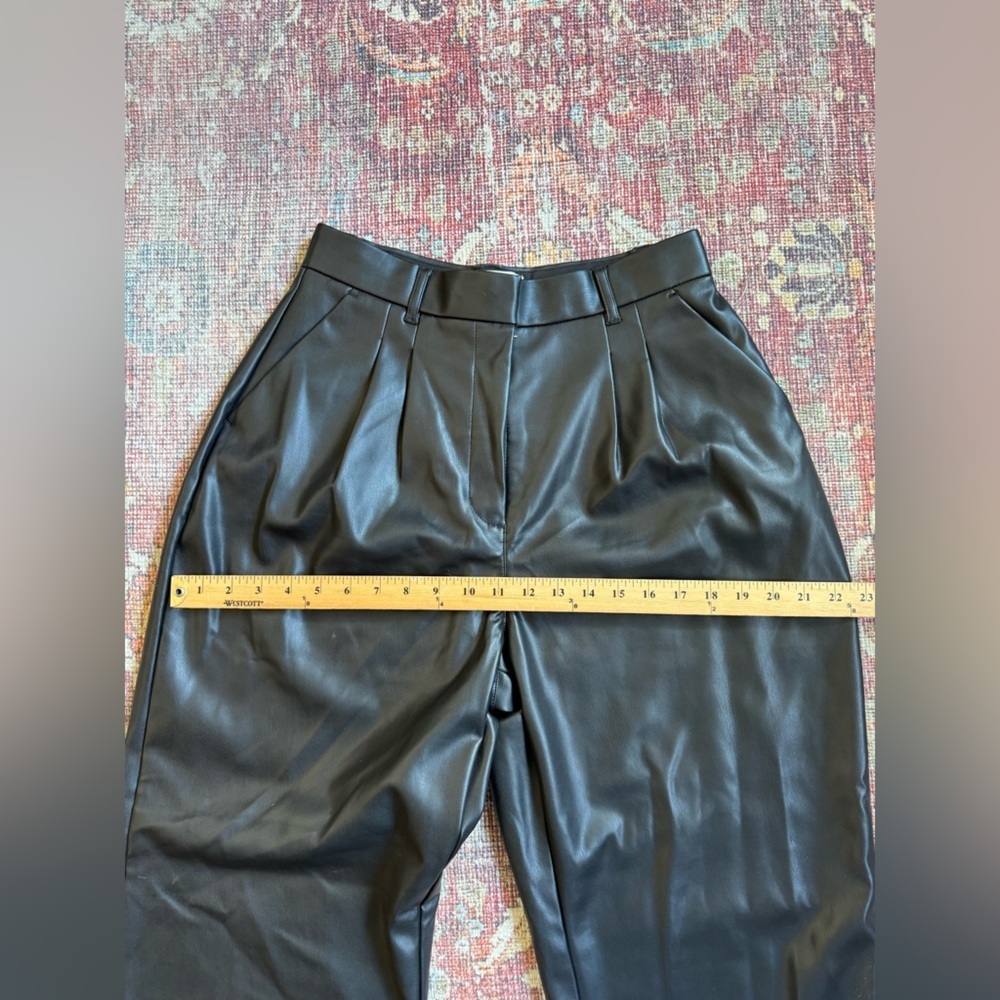 Abercrombie&Fitch Women’s Medium Curve Love Vegan Leather Pleated Sloan Trousers - Picture 3 of 10